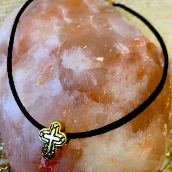 Celtic Cross Leather suede necklace choker - Picture 1 of 6